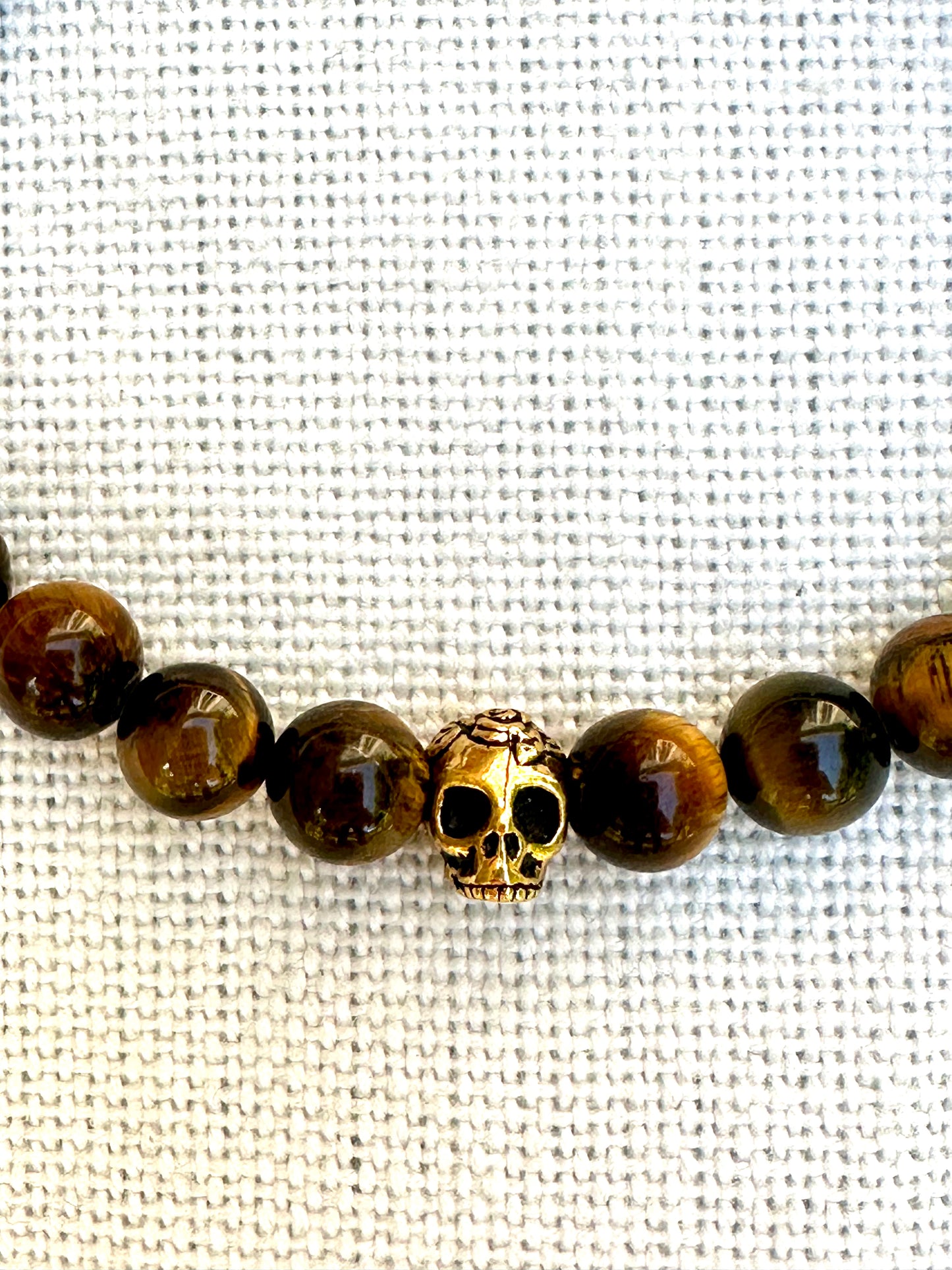 Tiger Eye Bracelet with Gold-Toned Skull Charm